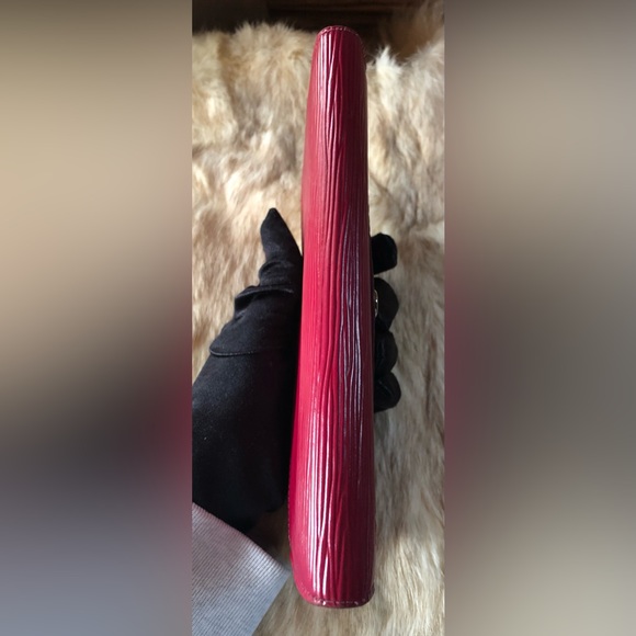 Louis Vuitton Epi Portefeuille Sarah Wallet - Picture 7 of 15